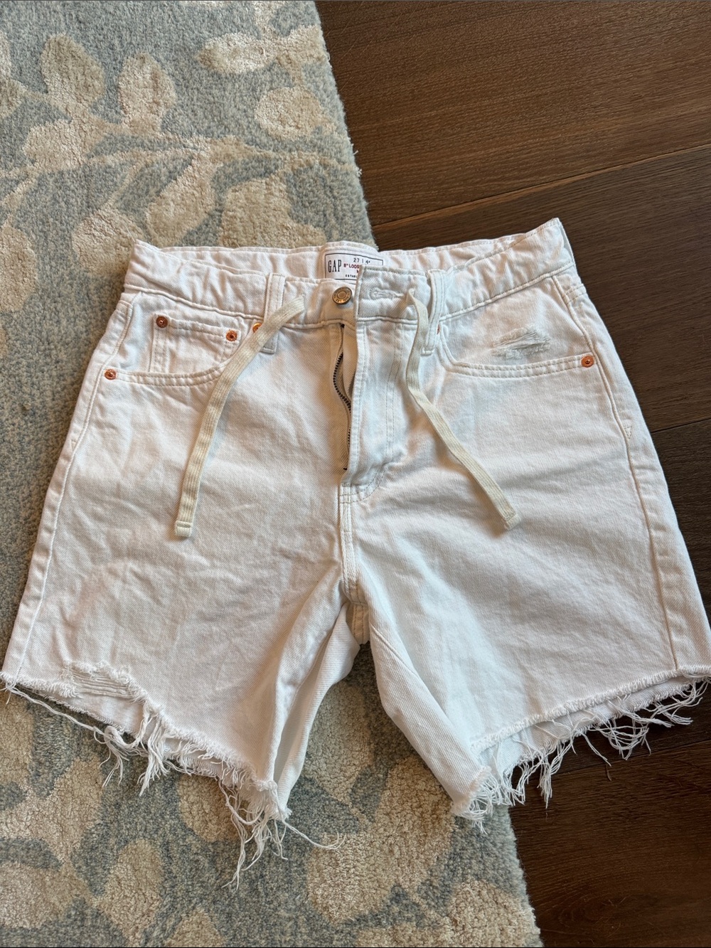 GAP Distresses White High-Rise Denim Bermuda Shorts with Frayed Hem